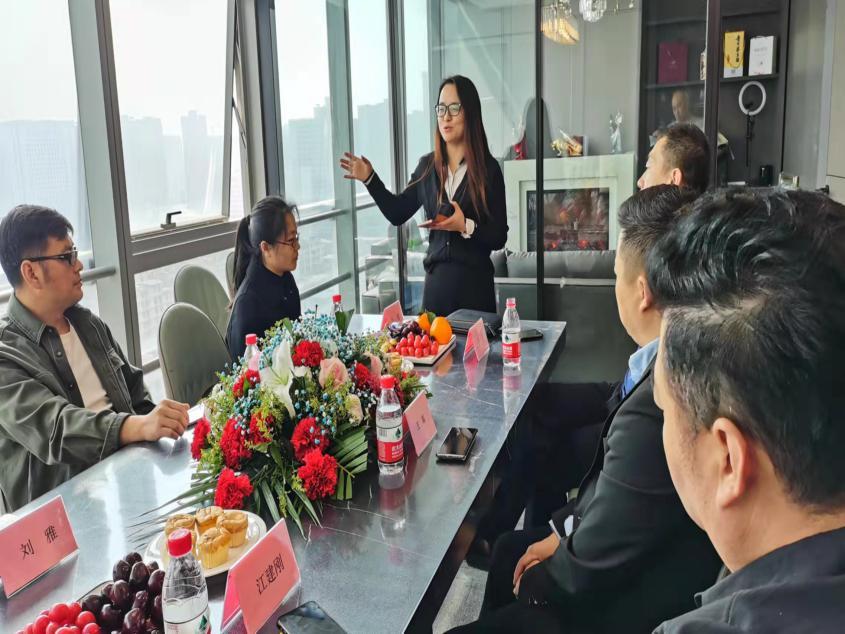 热烈庆祝小骆驼海外仓跨境电商研讨会成功举办