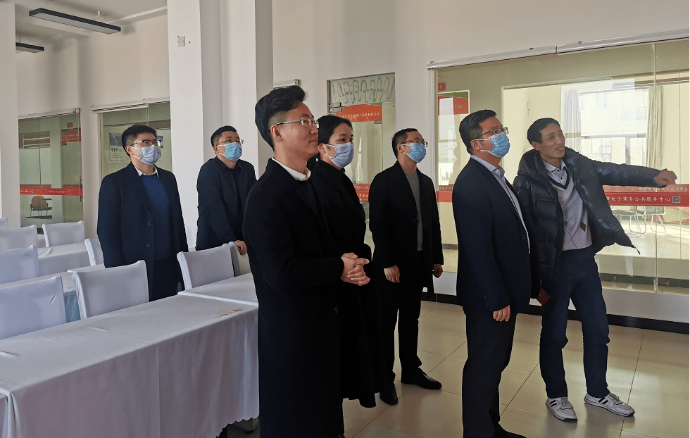 团荆门市委书记调研钟祥电商中心青年创新创业工作