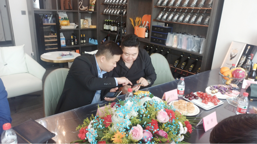 热烈庆祝小骆驼海外仓跨境电商研讨会成功举办