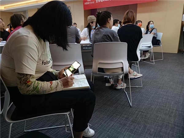 望都县举办2022年电商培训-直播短视频技能培训班
