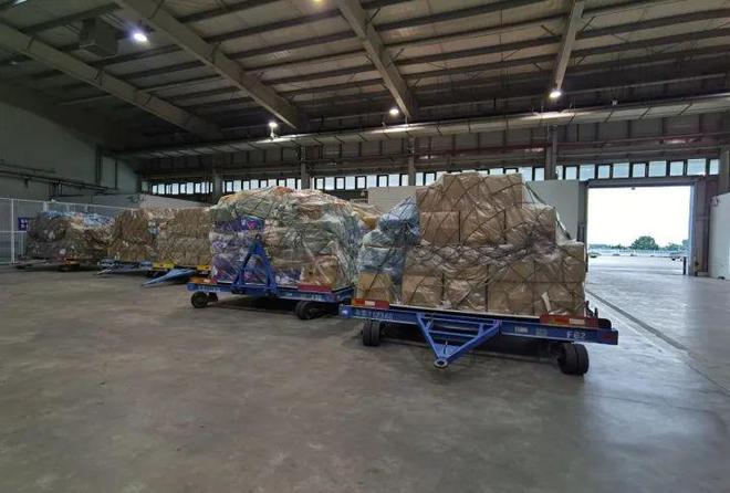 畅通“全球卖” 温州机场跨境电商9610监管场地首单出口