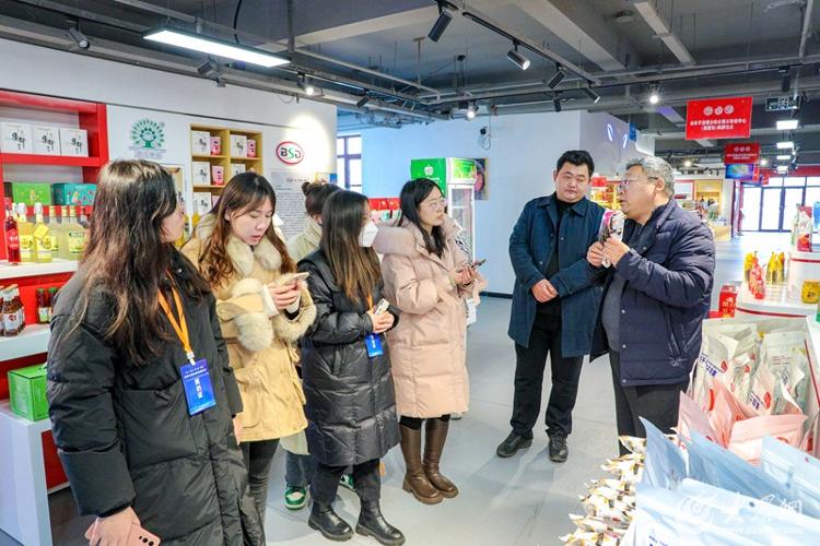 锦礼城市购物中心：全景式消费新体验 助力栖霞电子商务蓬勃发展